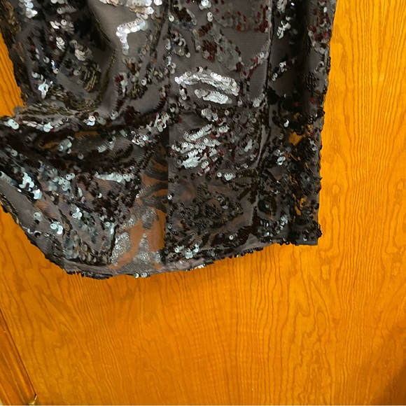 Elija J Navy Blue Sequins V Neck Strappy Navy Blue Midi Dress Size 2 EUC - Picture 8 of 14